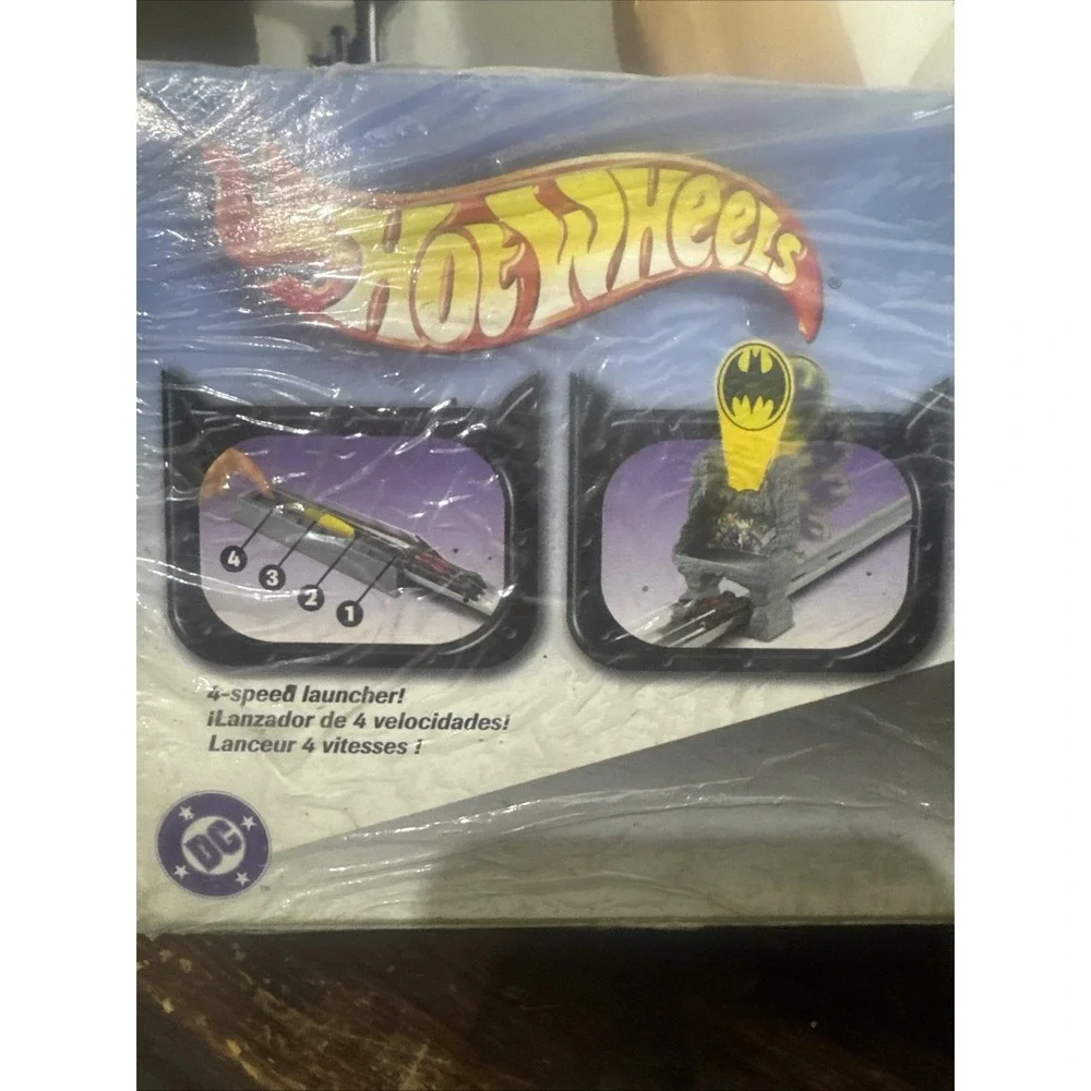 BATMAN BLASTER PLAYSET HOT WHEELS  2003‎ CAR SET VEHICLE Unopened Batmobile Car